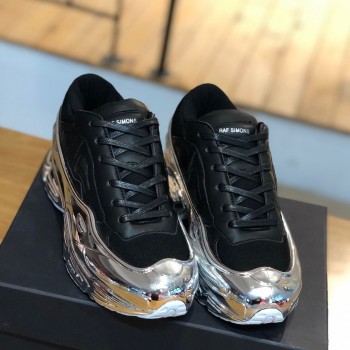 아디다스 바이 라프시몬스 스니커즈