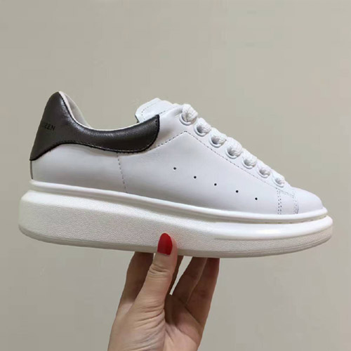 알렉산더 맥퀸 남.여 오버솔 스니커즈(래더탭)