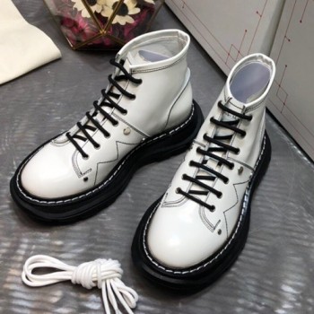 알렉산더 맥퀸 레이스업 부츠