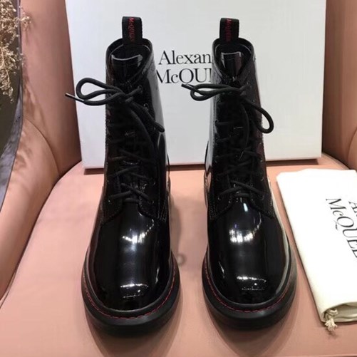 알렉산더 맥퀸 부츠