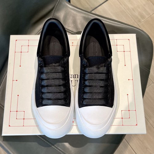 알렉산더 맥퀸 스니커즈