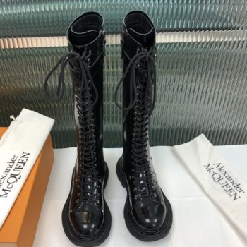 알렉산더 맥퀸 트레드 레이스업 롱부츠