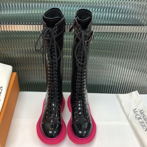 알렉산더 맥퀸 트레드 레이스업 롱부츠