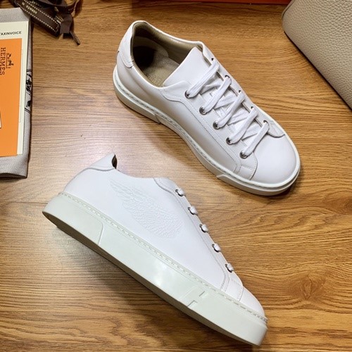 에르메스 윙패치 스니커즈