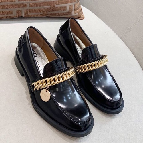 지방시 체인 로퍼