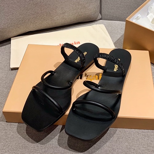 컬트 가이아 샌들