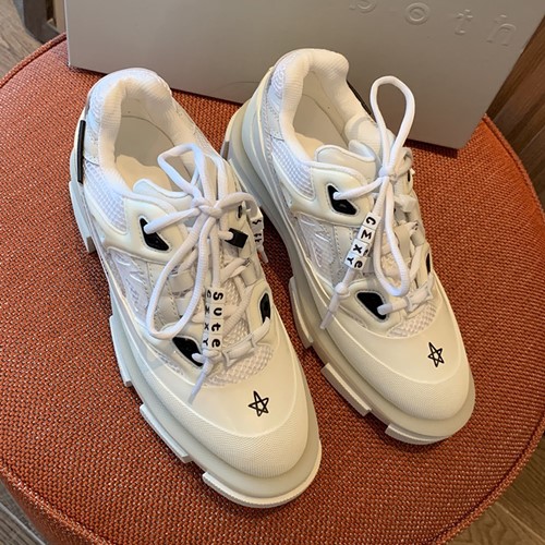 콜라보 스니커즈