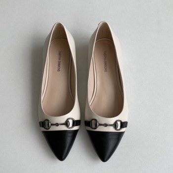 타비타 시몬스 플랫슈즈