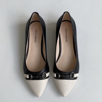 타비타 시몬스 플랫슈즈