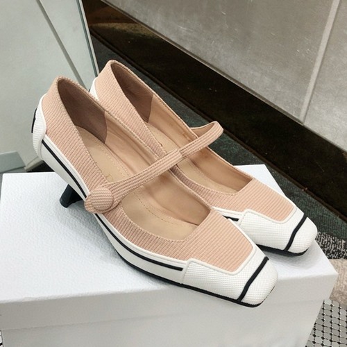 테크니컬 페브릭 펌프스