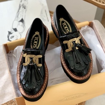 토즈 케이트 테슬 로퍼