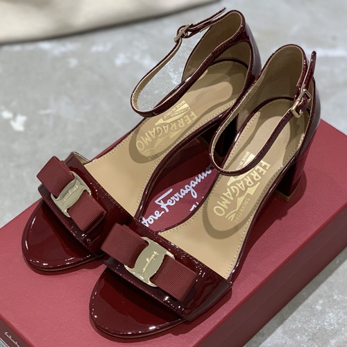 페라가모 가비나 리본 샌들