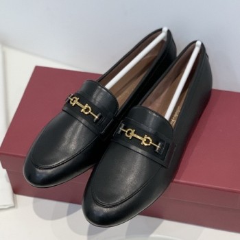 페라가모 간치니 로고 버클 로퍼