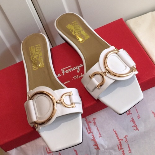 페라가모 간치니 로고 슬리퍼,뮬