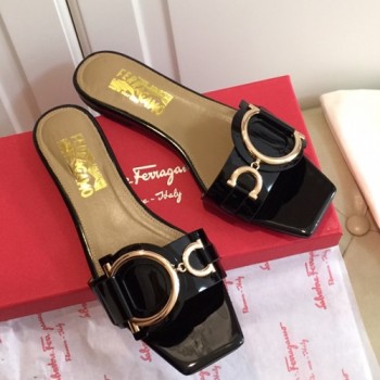 페라가모 간치니 로고 슬리퍼,뮬