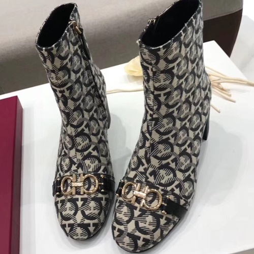 페라가모 간치니 로고 앵클부츠