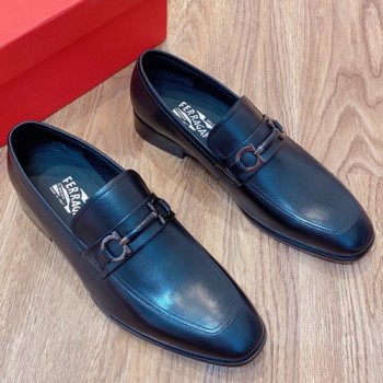 페라가모 남성용 로퍼