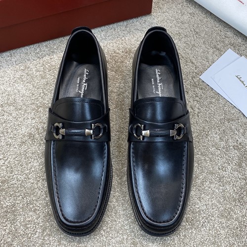 페라가모 남성용 로퍼