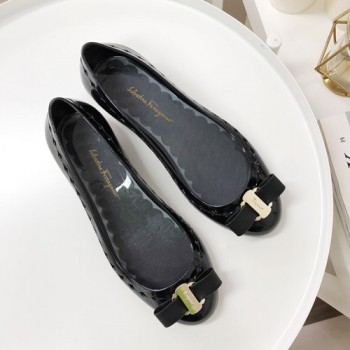 페라가모 리본 젤리슈즈