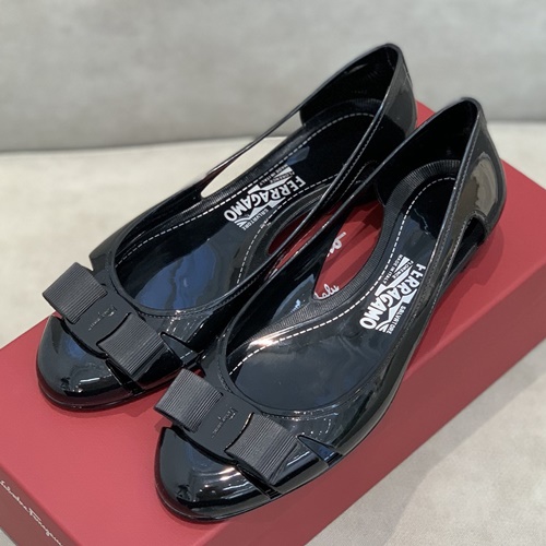 페라가모 바라 리본 젤리슈즈