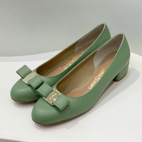 페라가모 바라 리본 펌프스