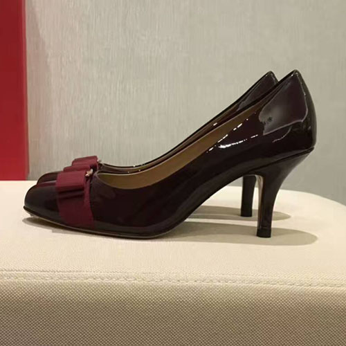 페라가모 바라 리본 펌프스