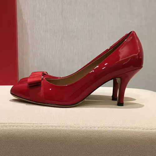 페라가모 바라 리본 펌프스