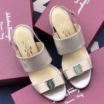 페라가모 바라 보우 샌들힐