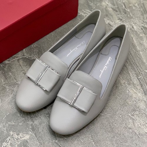 페라가모 바라 플랫슈즈 래더