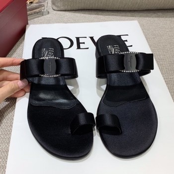 페라가모 바라보우 플랫샌들,조리