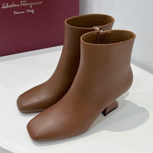 페라가모 앵클부츠