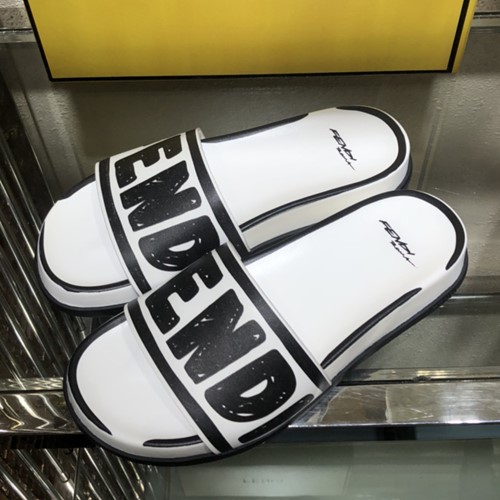 펜디 로고 슬리퍼