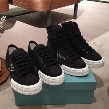 프라다 개버딘 로우탑 스니커즈, 하이탑