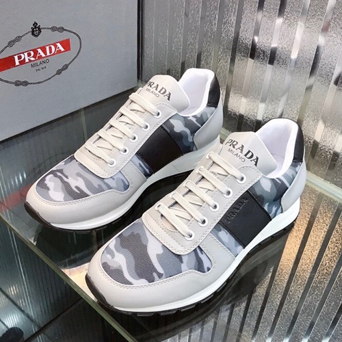 프라다 남성용 스니커즈