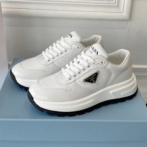 프라다 로우탑 스니커즈