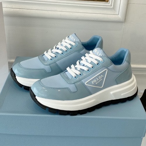 프라다 로우탑 스니커즈