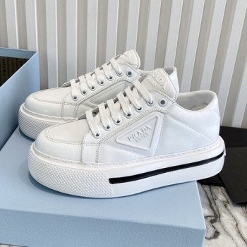프라다 로우탑 스니커즈