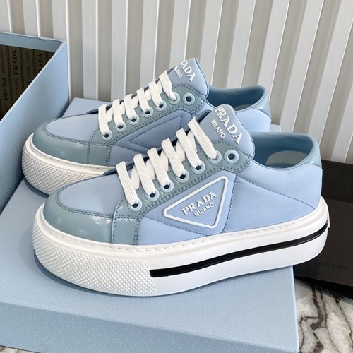 프라다 로우탑 스니커즈