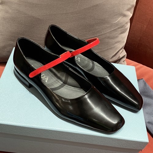 프라다 메리제인 슈즈