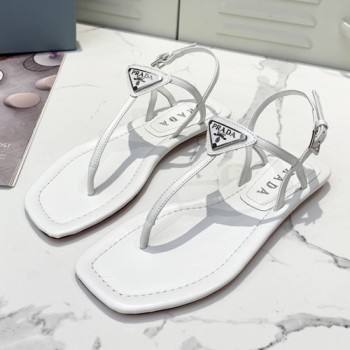 프라다 삼각로고 T 스트랩 샌들