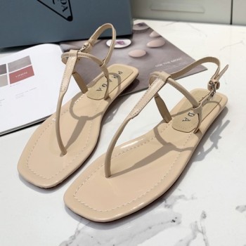 프라다 스트랩 샌들