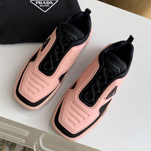 프라다 클라우드버스트 썬더 남.여 스니커즈