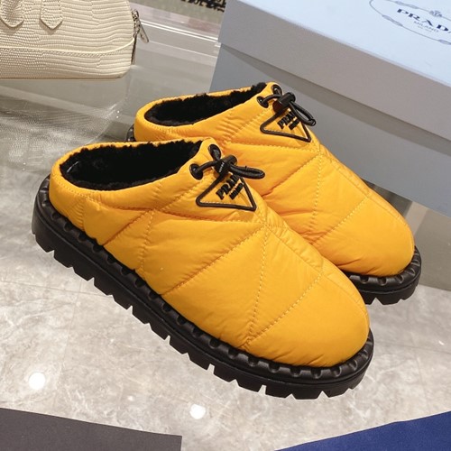 프라다 패딩 나일론 뮬 샌들