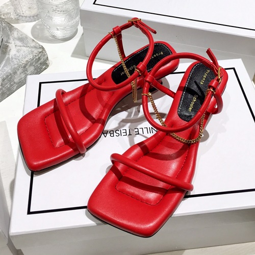 프로엔자슐러 샌들