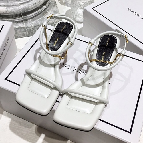 프로엔자슐러 샌들