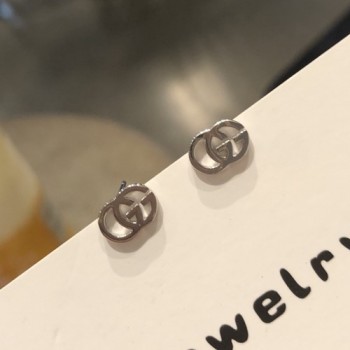 구찌 GG로고 귀걸이