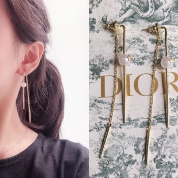 디올 드롭 귀걸이