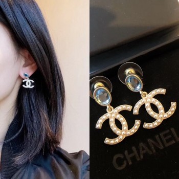 샤넬 C로고 귀걸이