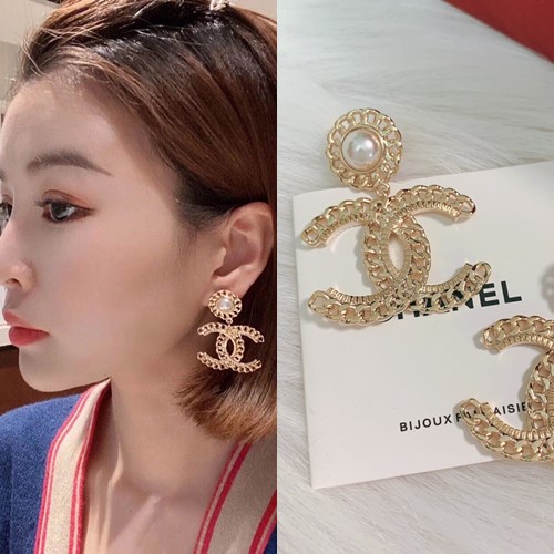 샤넬 C로고 귀걸이