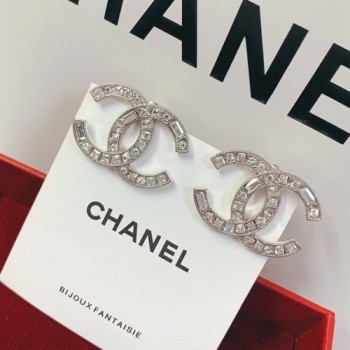 샤넬 C로고 귀걸이